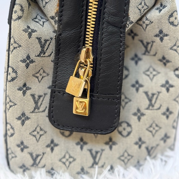 💥Price Drop ⬇️ LOUIS VUITTON Monogram Josephine PM Navy Blue - Picture 9 of 13